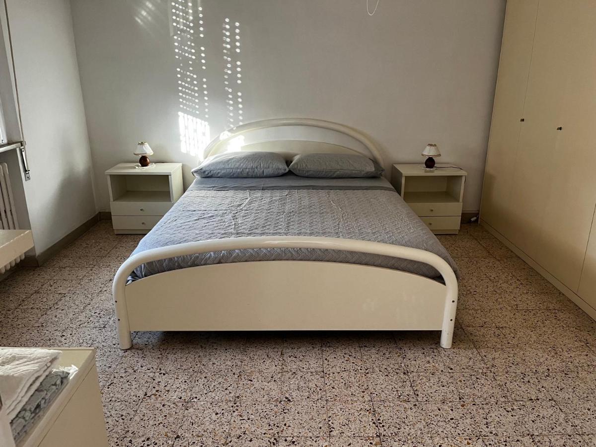 רימיני Casa Vacanze Dalla Lory מראה חיצוני תמונה